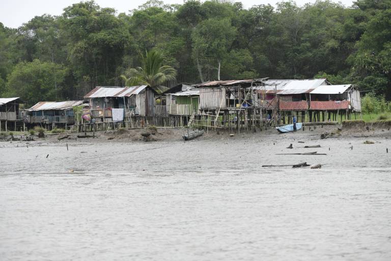 $!El común denominador de las comunas del Golfo de Guayaquil es la pobreza. La gran mayoría de comunidades no tienen servicios básicos, hospitales ni escuelas.
