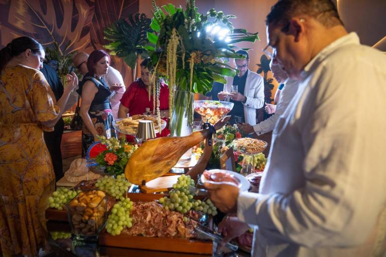 $!Cóctel entre profesionales invitados a LAWA 2025.