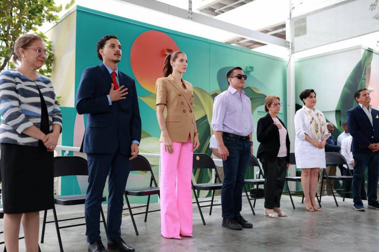 $!Daniel Noboa y Lavinia Valbonesi en reunión con migrantes.