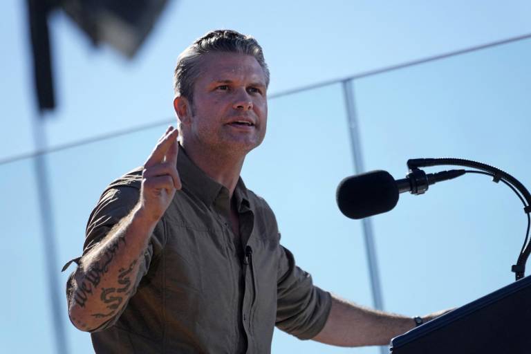 $!El Secretario de Defensa de Estados Unidos, Pete Hegseth, pronuncia un discurso como parte de la celebración del 250 aniversario del Cuerpo de Marines en Camp Pendleton, California, el 18 de octubre de 2025.