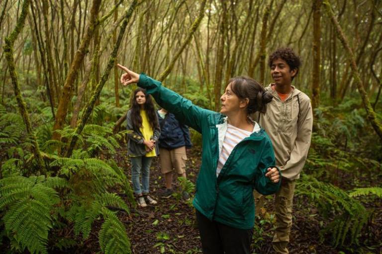 $!La cineasta cuencana Tania Hermida presenta su tercer película ‘La invención de las especies’, filmada en las Islas Galápagos. Muestra una cara más humana de un archipiélago famoso por su biodiversidad.