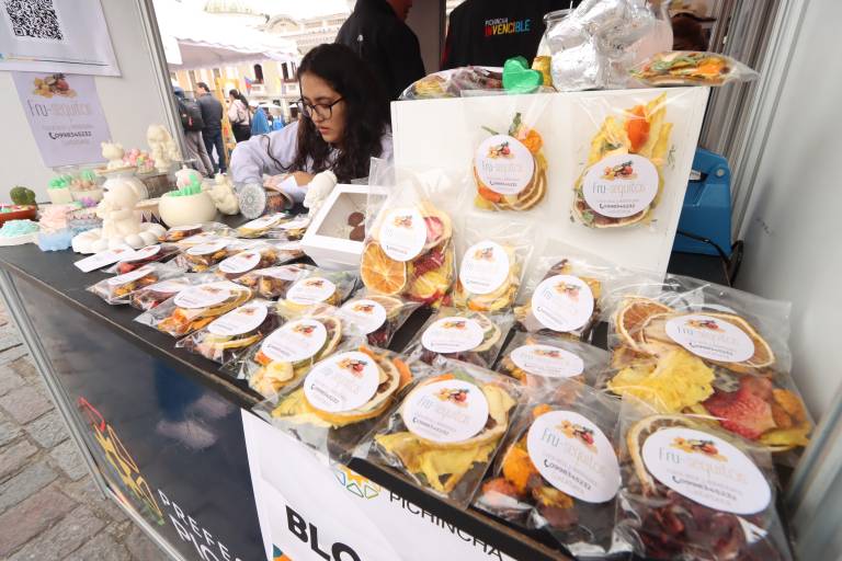 $!Feria Pichincha Productiva y Solidaria en la Plaza San Francisco.