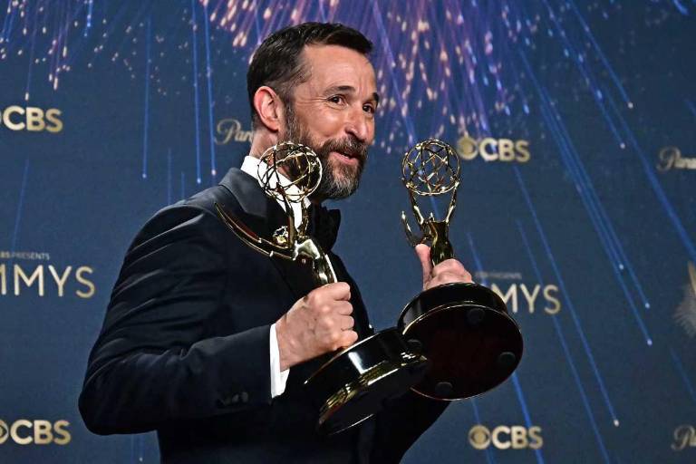 $!Noah Wyle brilló como Mejor Actor Principal de Drama.