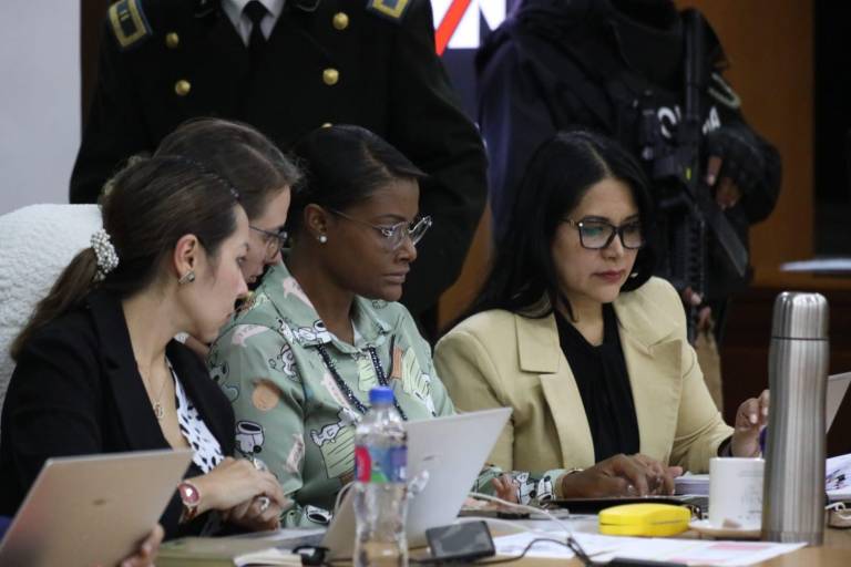 $!Economías criminales habían encontrado un vehículo de operación muy rentable para que campee la impunidad, señaló Salazar (C).