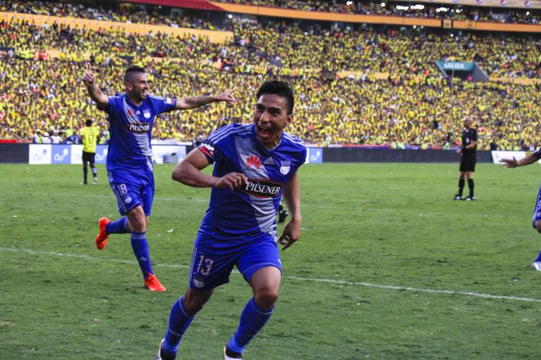 $!Ángel Mena, uno de los últimos ídolos del club. Salió de las inferiores del club y fue clave en el 'Tricampeonato'. Hoy juega en el club Orense.