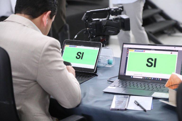 $!Asamblea debatió ley sobre minería y energía.