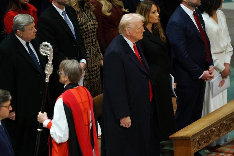 $!La obispa que desagradó a Trump no cree que deba disculparse por pedir compasión.