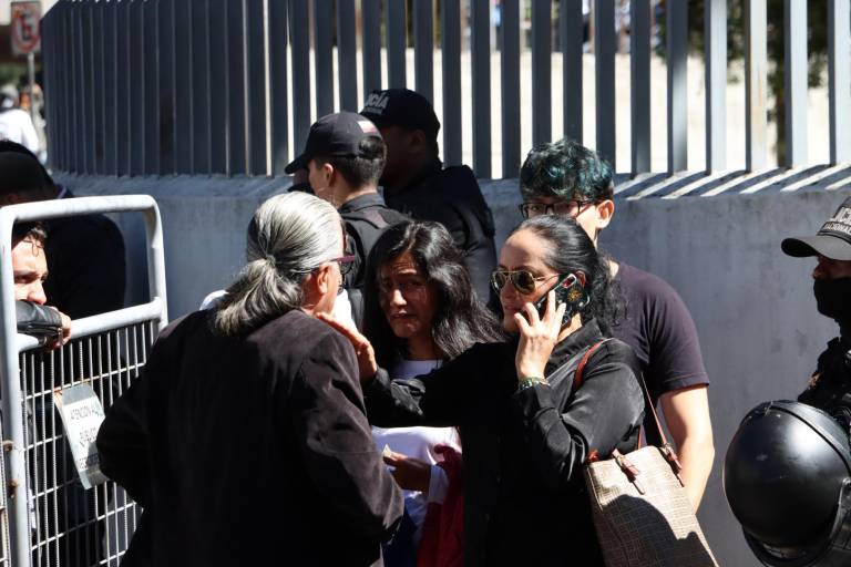 $!FOTOS | Así se prepara el último adiós a Fernando Villavicencio: su cuerpo salió de la morgue con resguardo policial