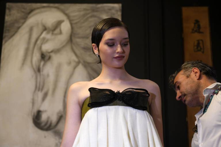 $!Hoy esas obras de arte, un trinomio de telas y canutillos que simbolizan esfuerzo y tenacidad, se resguardan entre otros 11 mil objetos en el Museo de Hollywood, de Los Ángeles.