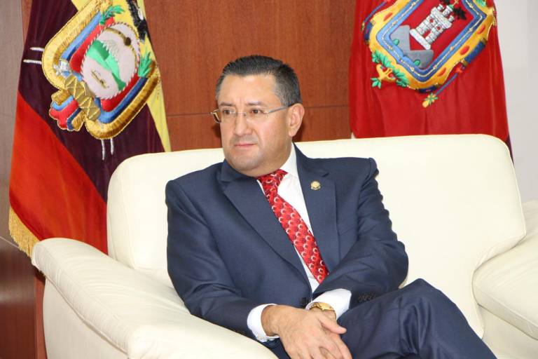 $!Saquicela, presidente del tribunal supremo, destacó en su misiva a Zapata el apoyo que ha recibido de la embajada de Estados Unidos en Quito para elaborar un estudio enfocado en la Seguridad Documental y de la Información de la Corte Nacional de Justicia.