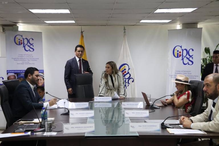 $!Fotografía de la sesión ordinaria en la que se llevó a cabo la remoción del cargo, cuando Bonífaz aún encabezaba la mesa del Pleno debido a que era su titular.