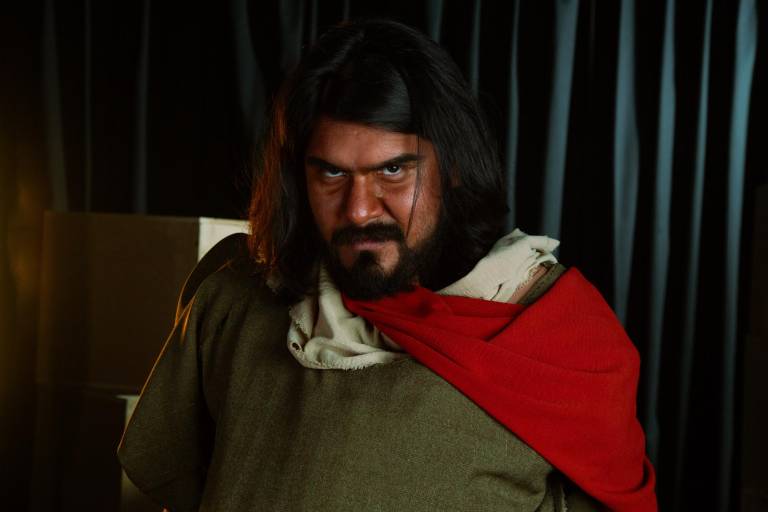 $!Andrés Guerrero impresiona con los rasgos de Petrucchio, pretendiente inteligente y manipulador que buscará un matrimonio que parece imposible.