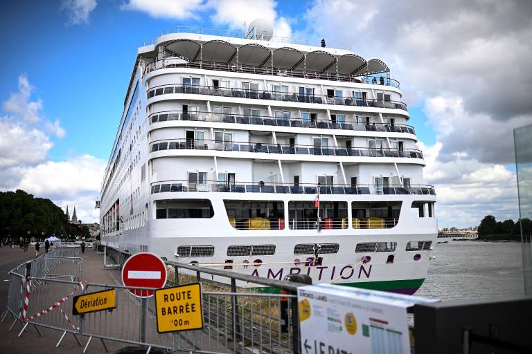 $!Foto del crucero Ambition.