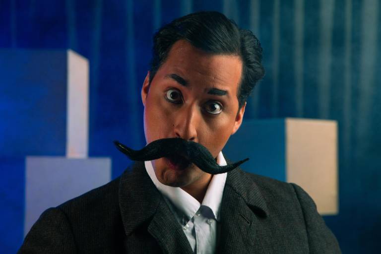 $!Marco Duchely (Tranio) es el fiel sirviente de Lucencio. Lo ayudará a conquistar a Bianca con un plan astuto y atrevido.