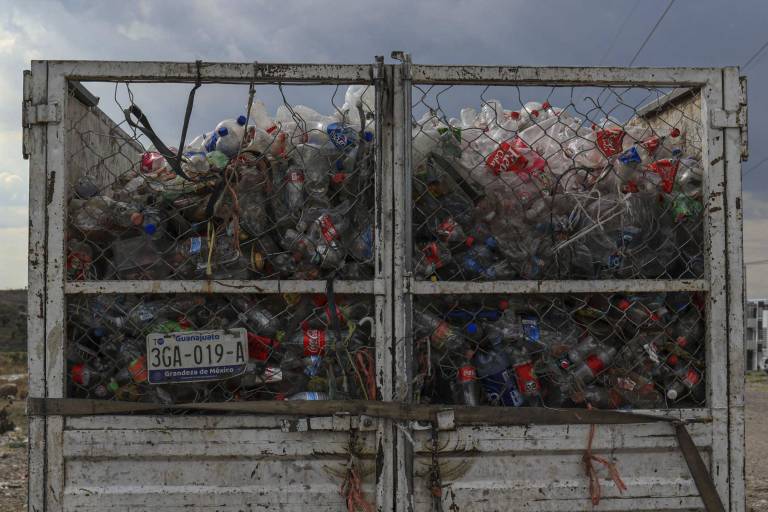$!Latinoamérica se ha convertido en el basurero de plásticos de otros países.