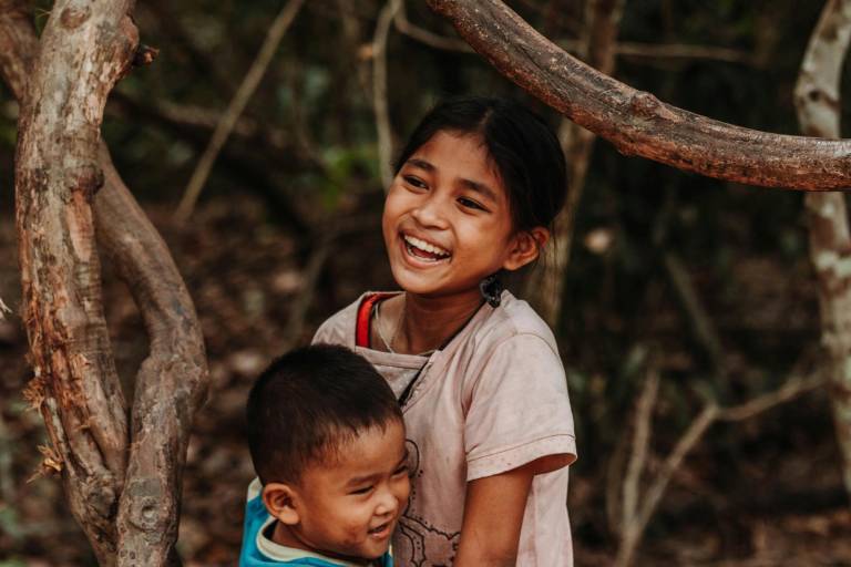 $!Campaña “Dona tu jean” en Ecuador apoya a jóvenes, niños y mujeres en situación de riesgo