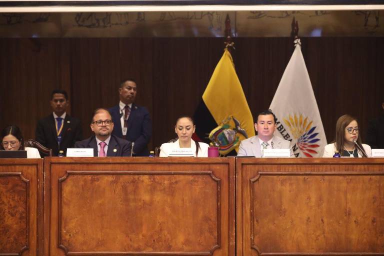 $!El ministro del Interior, John Reimberg, en la Comisión de Fiscalización.