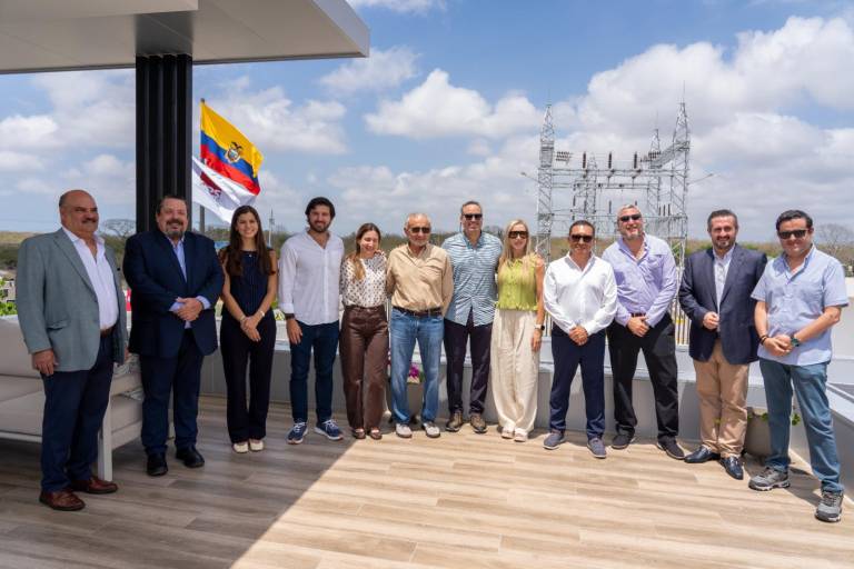 $!Representantes de GPS Group y Pica Plásticos Industriales.