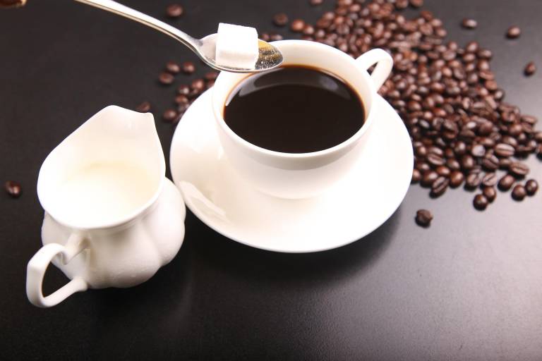 $!Los pacientes que padecen enfermedades como gastritis o colitis tienen que evitar alimentos irritantes gástricos como el café.