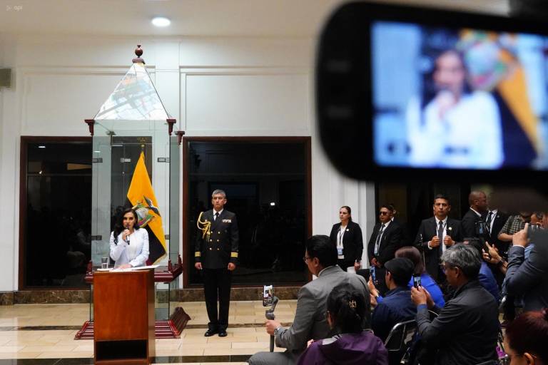 $!Verónica Abad en rueda de prensa.