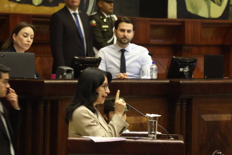 $!Goyes frente al presidente de la Asamblea Nacional, Niels Olsen.