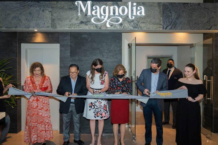 $!Accionistas y ejecutivos de Wyndham Garden Guayaquil en el acto de inauguración de Magnolia Rooftop.