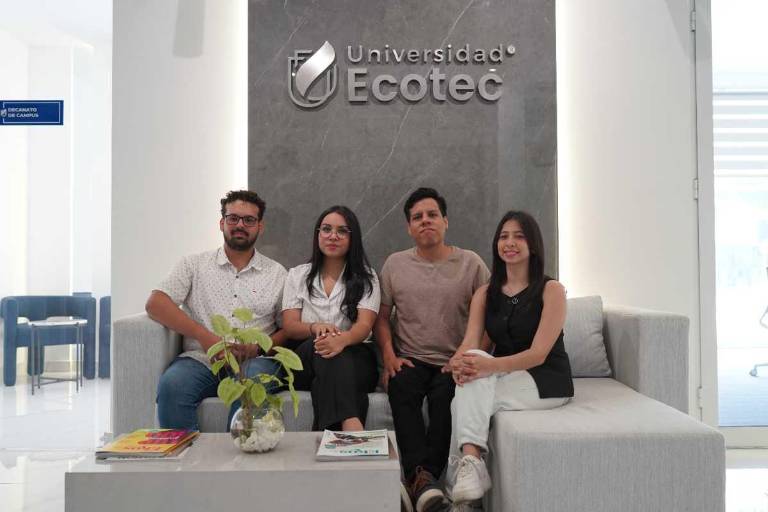 $!De izquierda a derecha: Fernando Solis, Keyla Guachamin, Andrés Cisneros y Mikaela Altamirano.