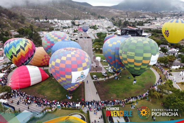 $!Festival Internacional del Globo en Quito.