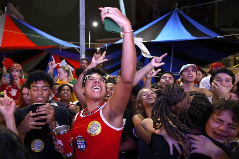 $!Simpatizantes de Lula da Silva celebran en Río de Janeiro.