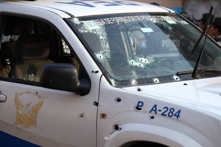$!En el sector de la Maria Piedad en el Centro del cantón Durán, dos miembros de la Policía Nacional fueron asesinados mediante disparos con un arma que posiblemente sea fusil.