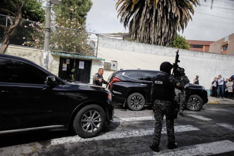 $!Lo que se sabe sobre la seguridad de Christian Zurita, tras amenazas; padres de Fernando Villavicencio son resguardados