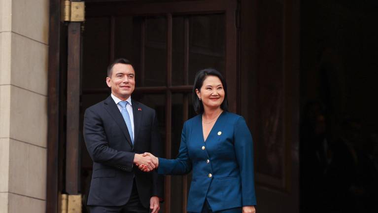 Noboa entrega a Fujimori la presidencia de la Comunidad Andina: destacan lucha contra el crimen organizado