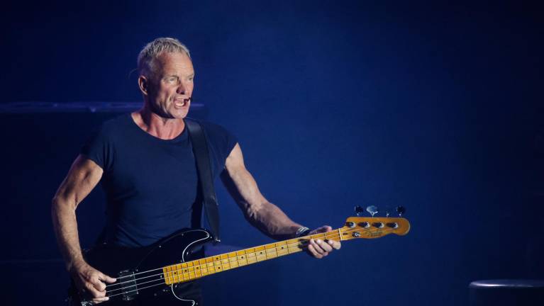 Sting actúa en el escenario durante la 39a edición del festival de música Francofolies en La Rochelle, oeste de Francia, el 10 de julio de 2024.