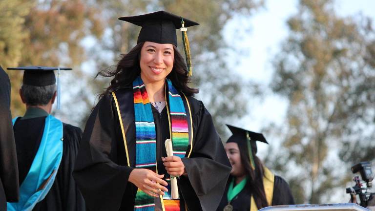 ¿Necesitas reconocer tu título del extranjero en la Senescyt? Esto es lo que debes saber