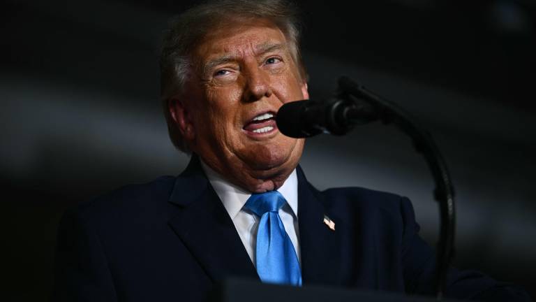 Trump dice que todo saldrá bien al ser cuestionado sobre un eventual retorno de Machado a Venezuela