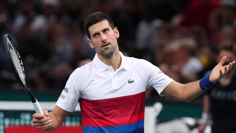 Djokovic planea demandar al Gobierno de Australia por millonaria suma, según diario británico
