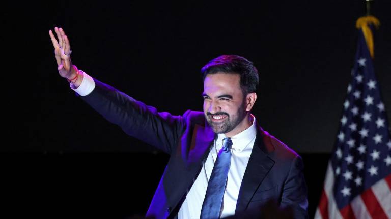 ¿Quién es Zohran Mamdani, el socialista musulmán elegido alcalde de Nueva York que desafía a Donald Trump?