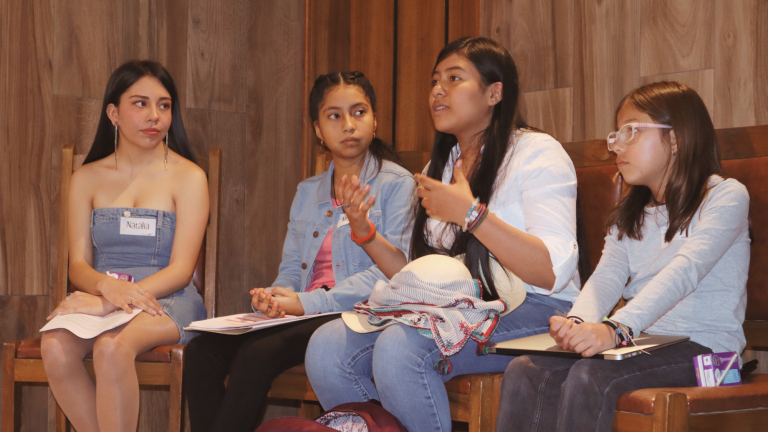 La Fundación Inspiring Girls Ecuador, reconocida por ser una organización y red internacional que busca el empoderamiento de las niñas y jóvenes, seleccionó a la Primera Joven Embajadora.