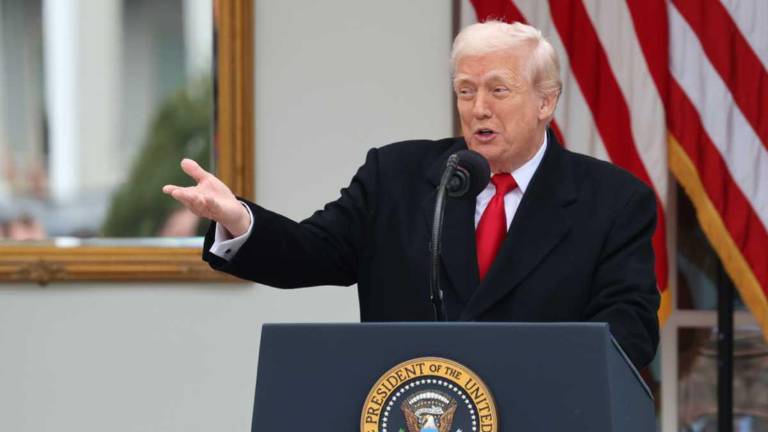 Espacio aéreo de Venezuela es cerrado en su totalidad por Donald Trump