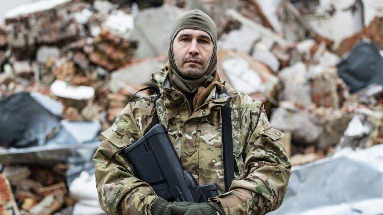 No somos traidores, dicen combatientes rusos alistados en el ejército ucraniano
