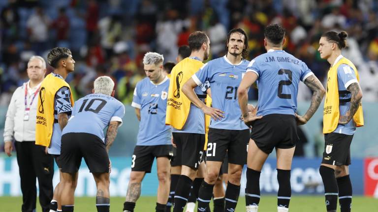 Uruguay derrotó 2-0 a Ghana y ambos equipos quedaron fuera del Mundial