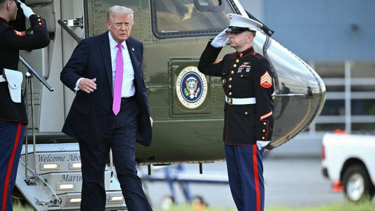 EE.UU. ataca segunda embarcación con 'narcoterroristas' venezolanos: Trump publica video