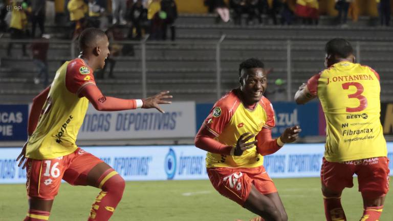 Jugadores de Aucas celebrando el gol de Ederson Quiñónez a Emelec en la último partido de la jornada 8 de la LigaPro 2026.