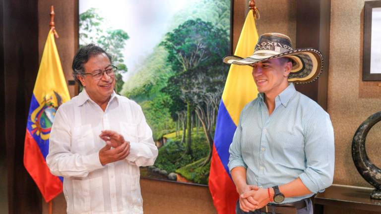 Los presidentes Gustavo Petro y Daniel Noboa.