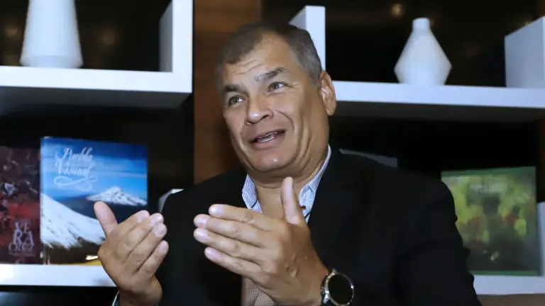 “Le acaban de regalar la Prefectura del Guayas a Daniel Noboa”, manifestó el expresidente Rafael Correa.