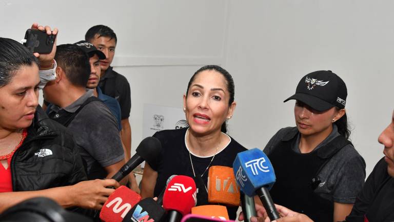 Correísmo denuncia 'trabas' en el CNE al intentar impugnar 15.000 actas contra los resultados de la segunda vuelta