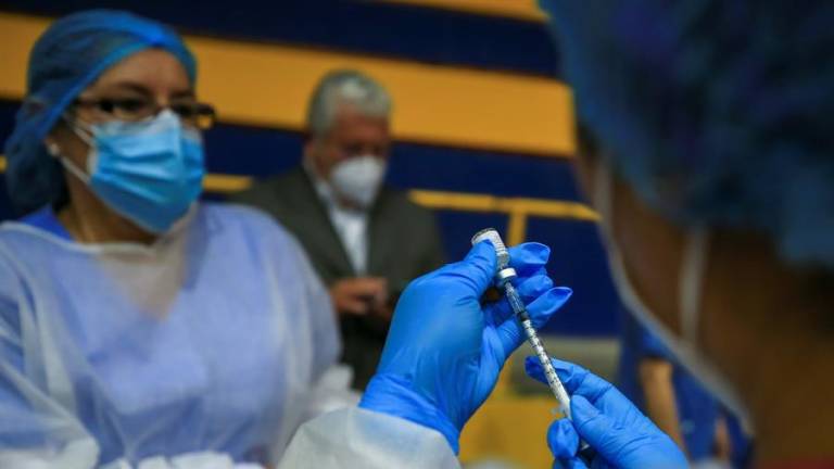 Ecuador recibirá 10,5 millones de dosis de vacunas anticovid-19 en julio: niños de 12 años serán inmunizados
