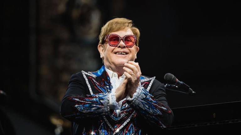 Elton John actuará en la Casa Blanca para celebrar poder sanador de la música