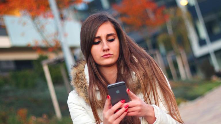 Joven renuncia a su empleo porque no le permitieron faltar en su primer día