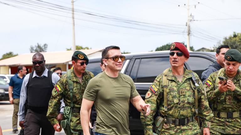 Daniel Noboa anuncia nuevo bono 'Legado de Honor' para policías y militares